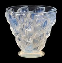 A Lalique Moissac Opalescent Glass Vase