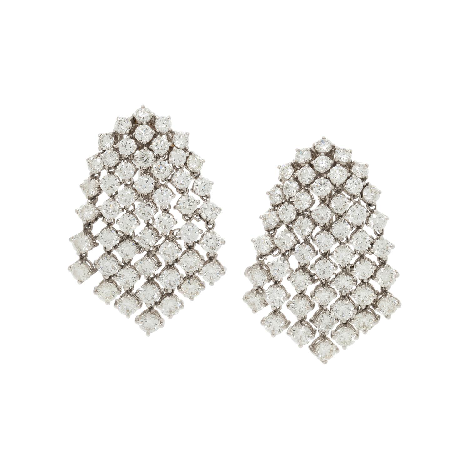 ARTICULATED DIAMOND EARRINGS