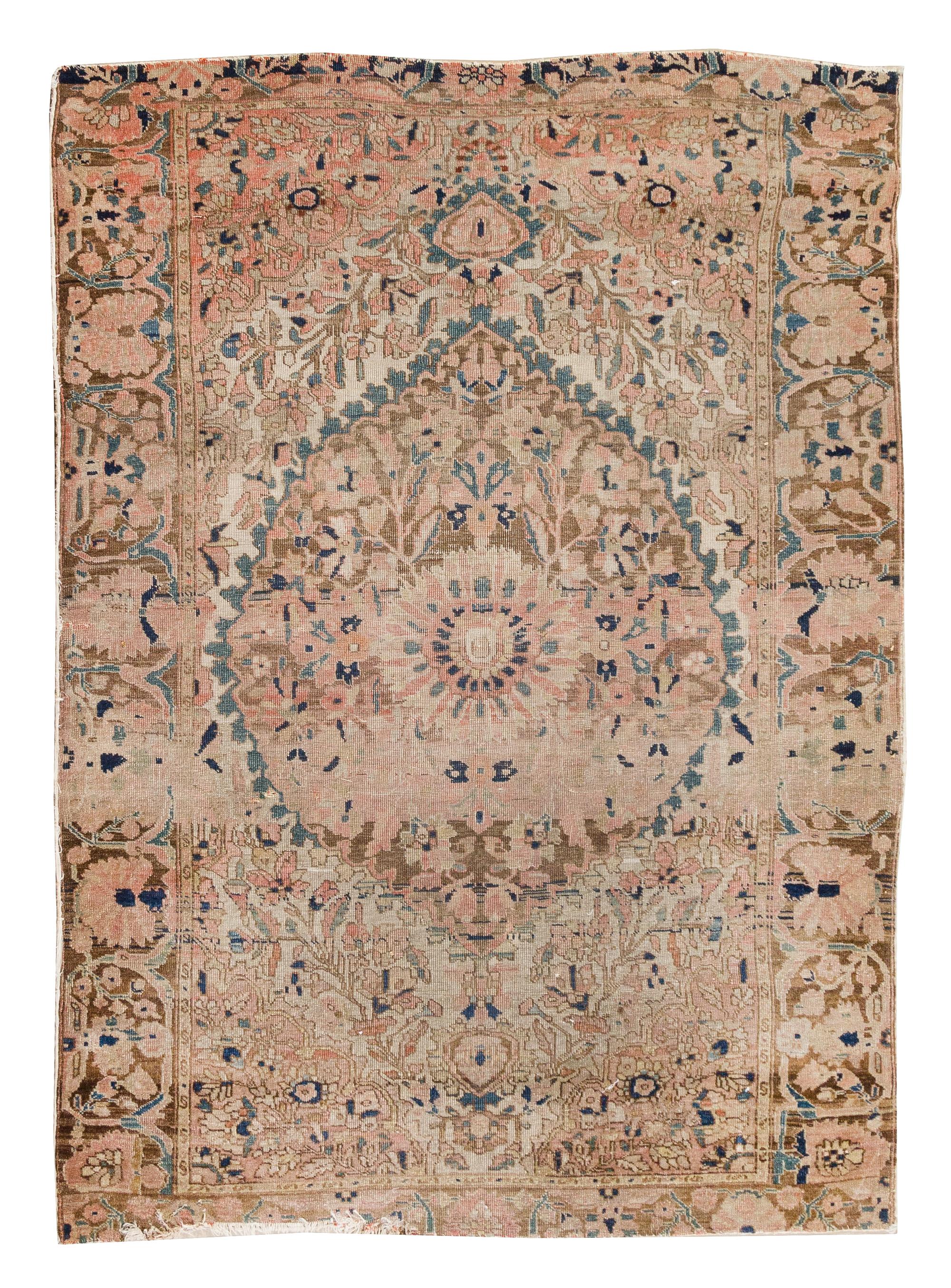 A Feraghan Sarouk Wool Mat 4 feet 8 inches x 3 feet 3 inches. — LATE 19TH/EARLY 20TH CENTURY