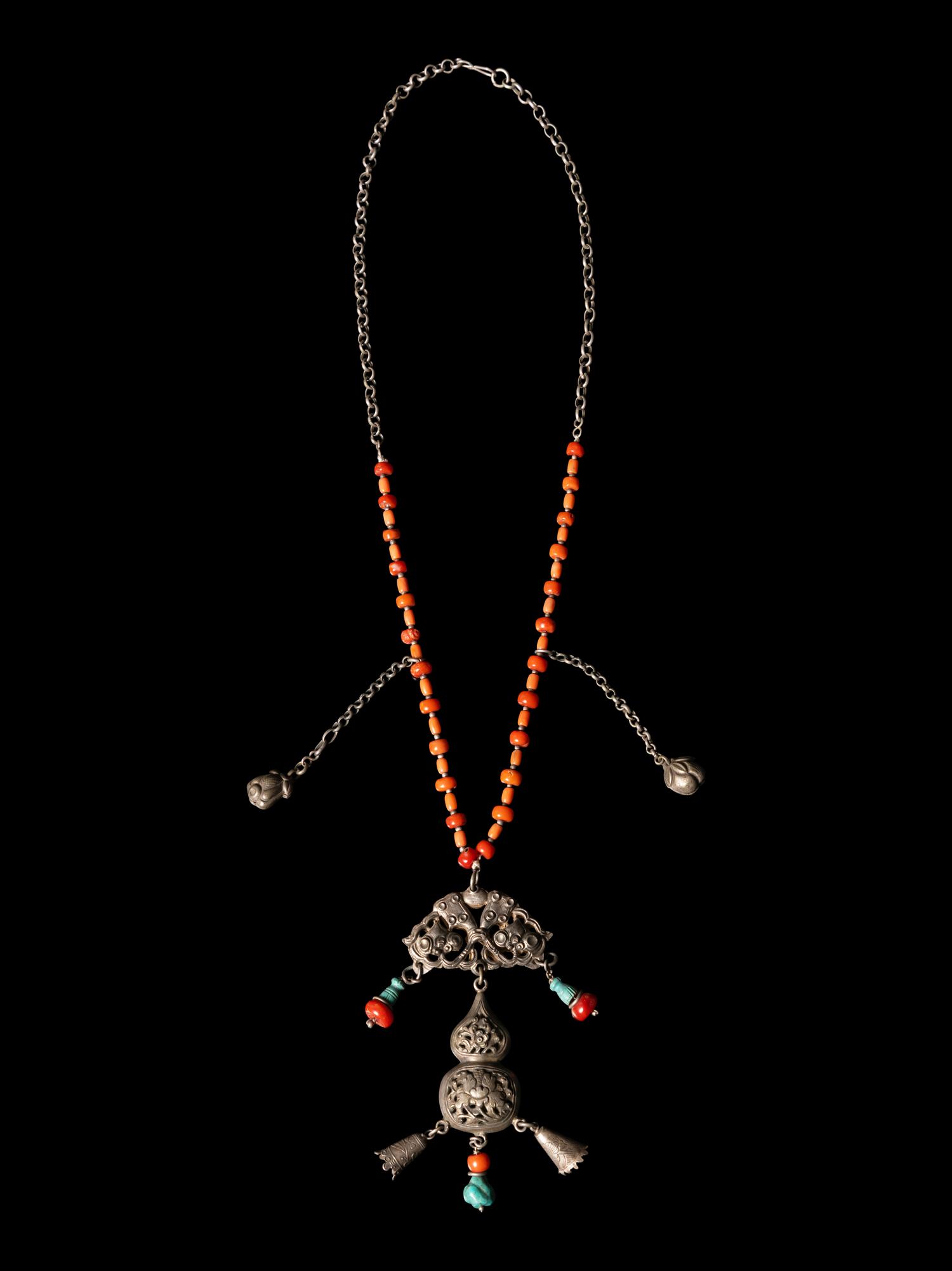 A Chinese Silver Necklace