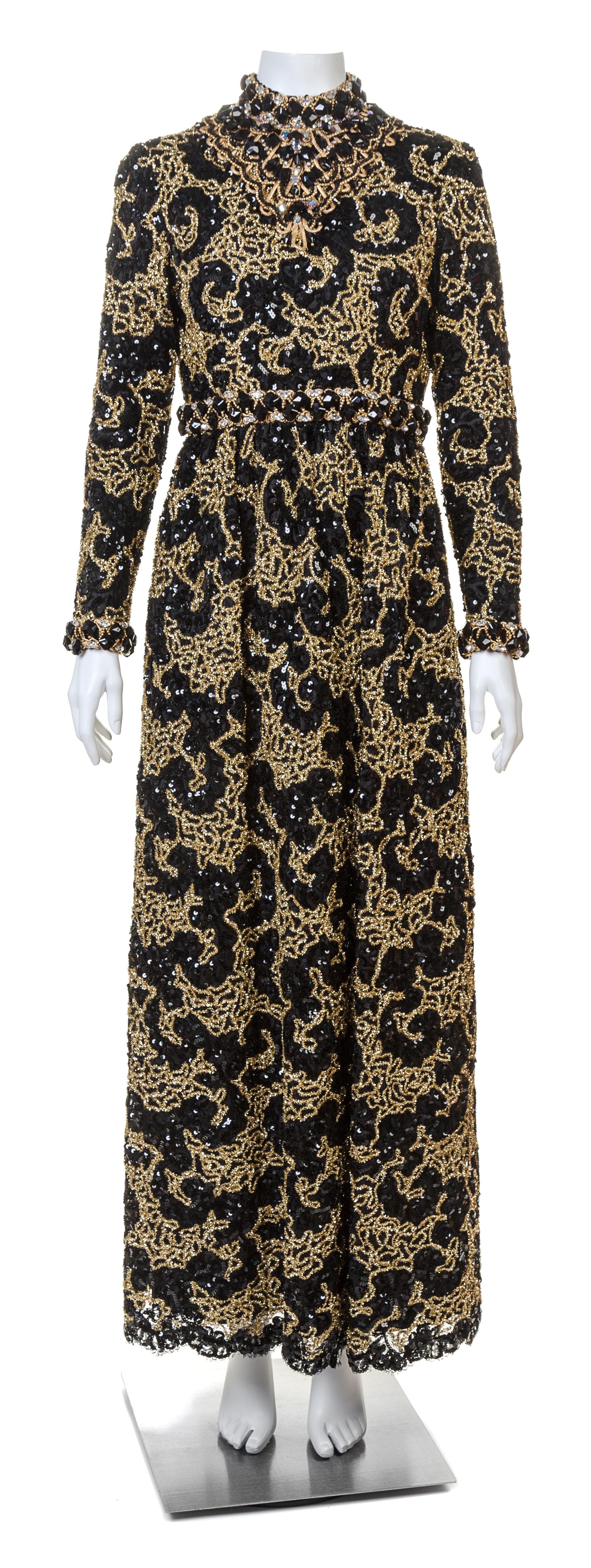 An Oscar de la Renta Black Lace and Gold Gown, No Size.