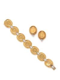 YELLOW GOLD, COIN AND DIAMOND SET