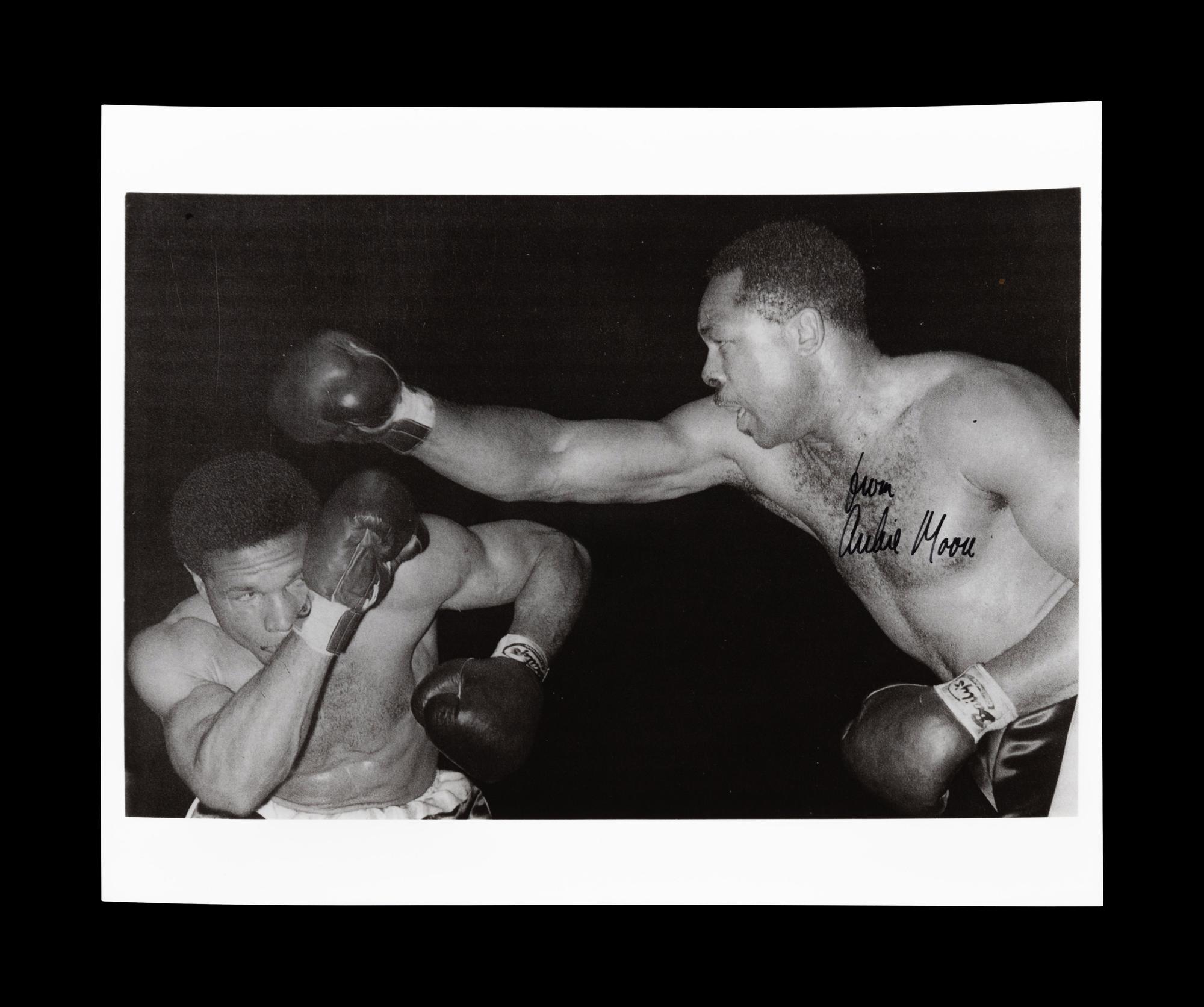 A Group of 29 Autographs from 20th Century Boxing Champions and Notables,