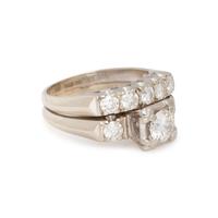 WHITE GOLD AND DIAMOND RING