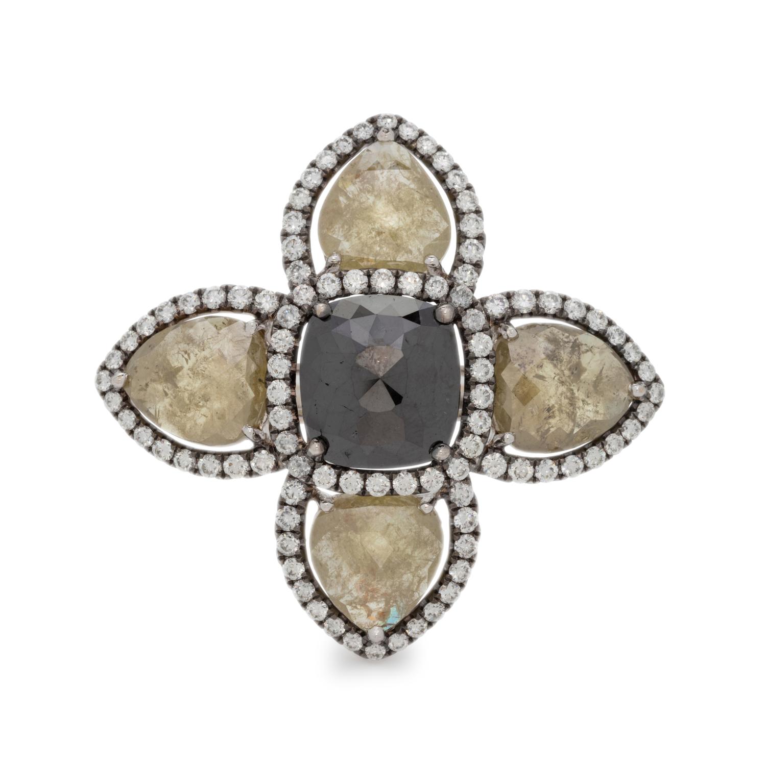 COLORED DIAMOND AND DIAMOND RING