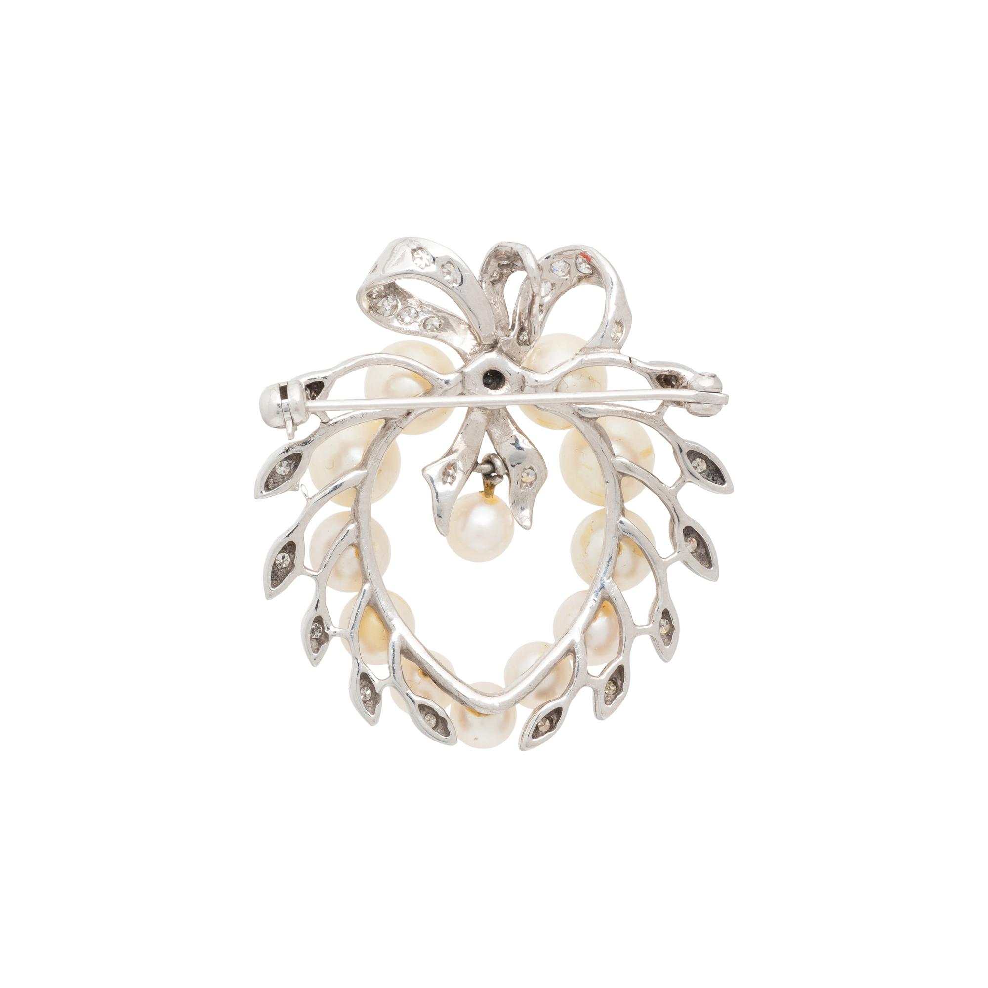 CULTURED PEARL AND DIAMOND BROOCH