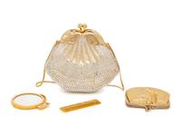 Judith Leiber, Clamshell Minaudière