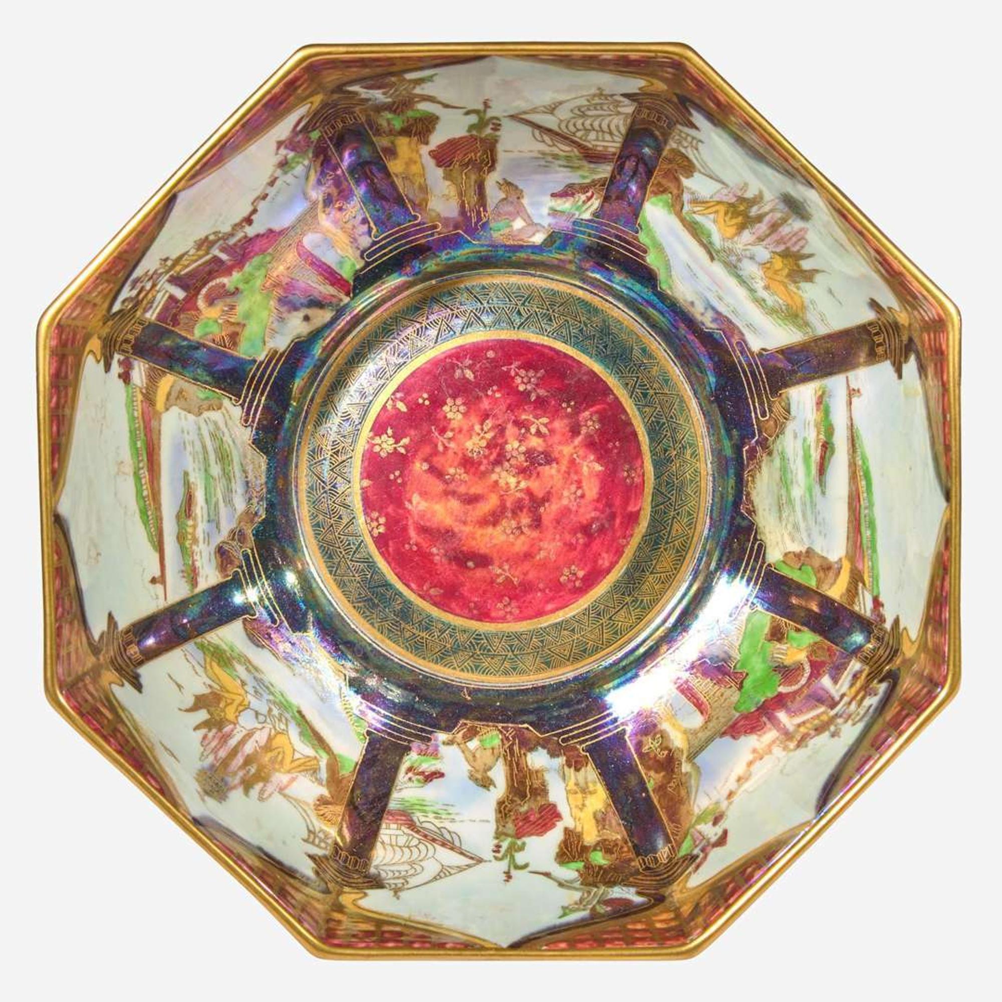 A Wedgwood Fairyland Lustre Octagonal Bowl UK, circa 1925