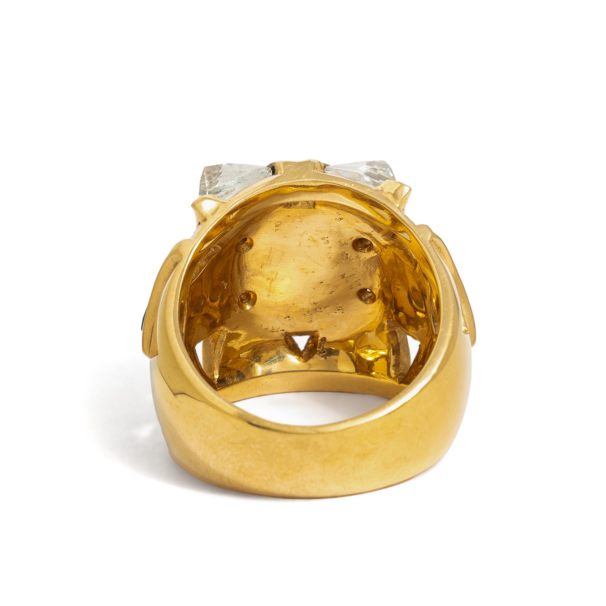 EMERALD, ROCK CRYSTAL QUARTZ, AND YELLOW GOLD RING