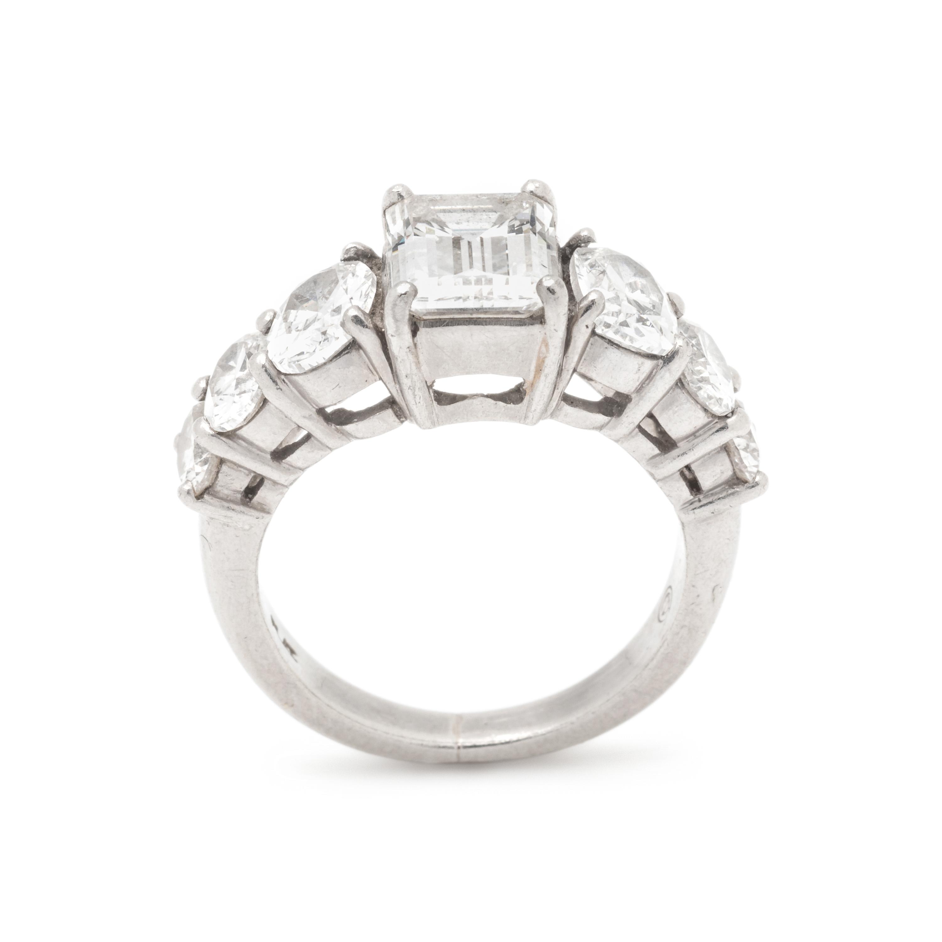 DIAMOND RING