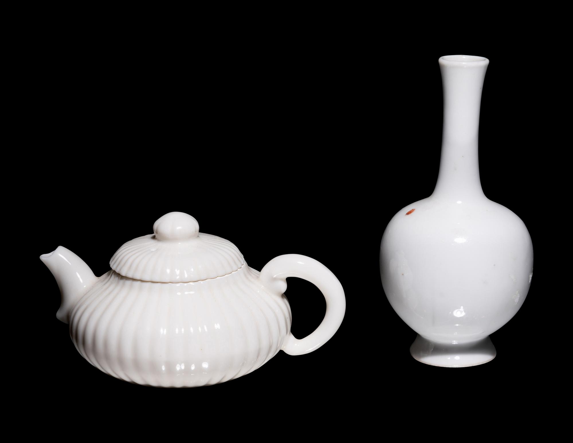 Two Chinese Porcelain Wares