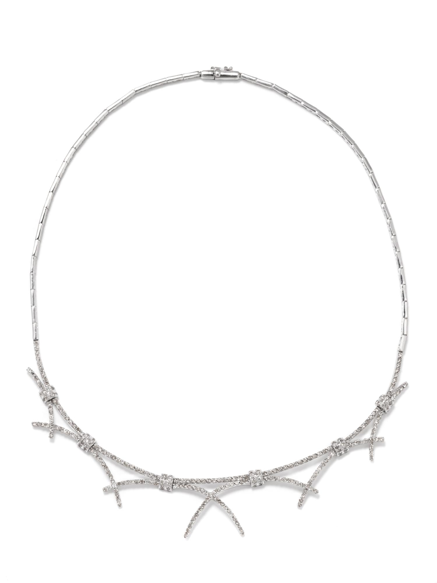An 18 Karat White Gold and Diamond Necklace,