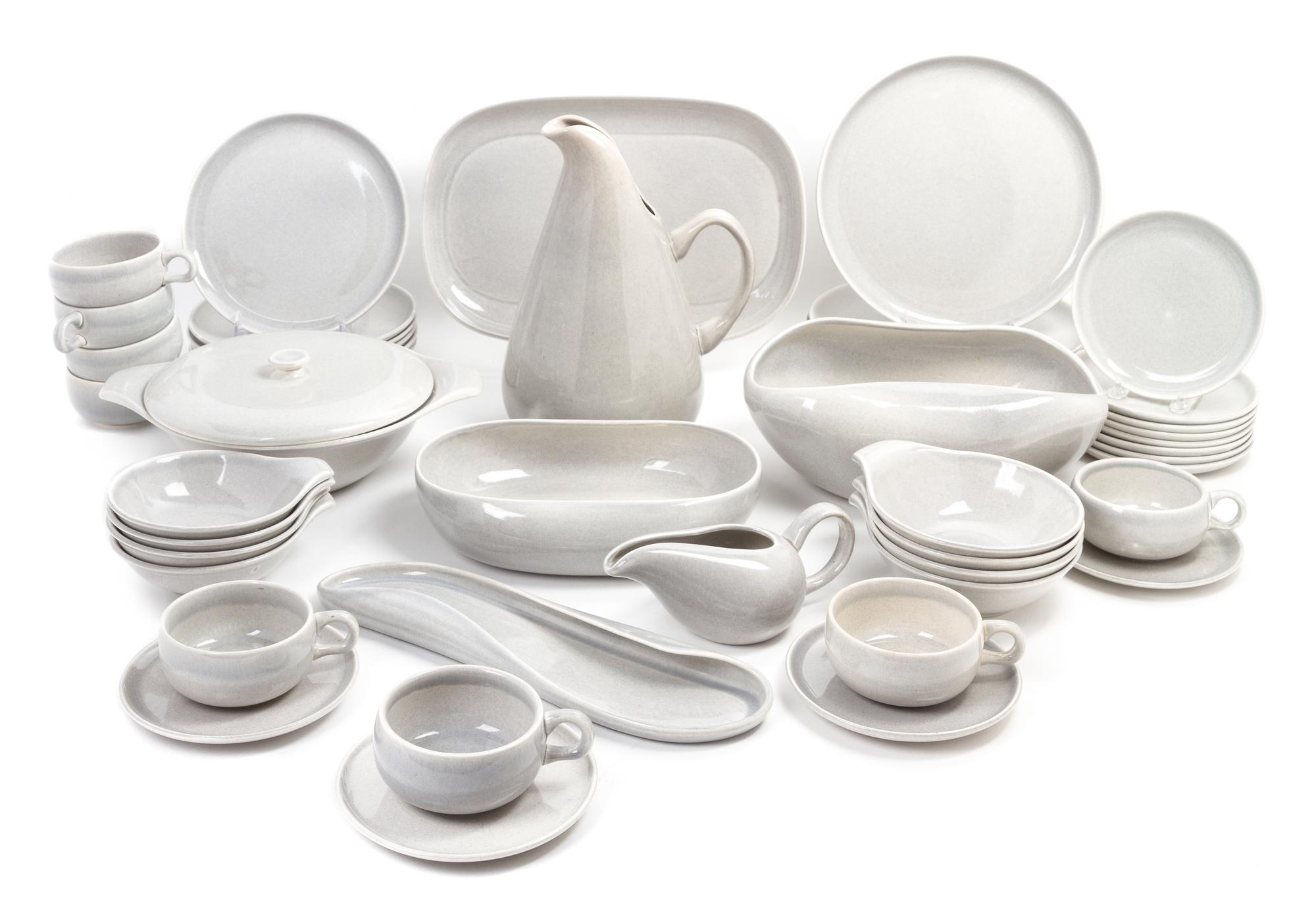 A Set of Russell Wright for Steubenville Dinnerware Diameter of plate 10 inches.