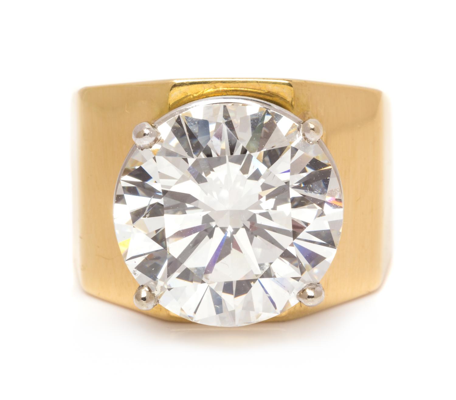 An 18 Karat Yellow Gold and Diamond Solitaire Ring,