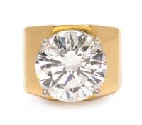 An 18 Karat Yellow Gold and Diamond Solitaire Ring,