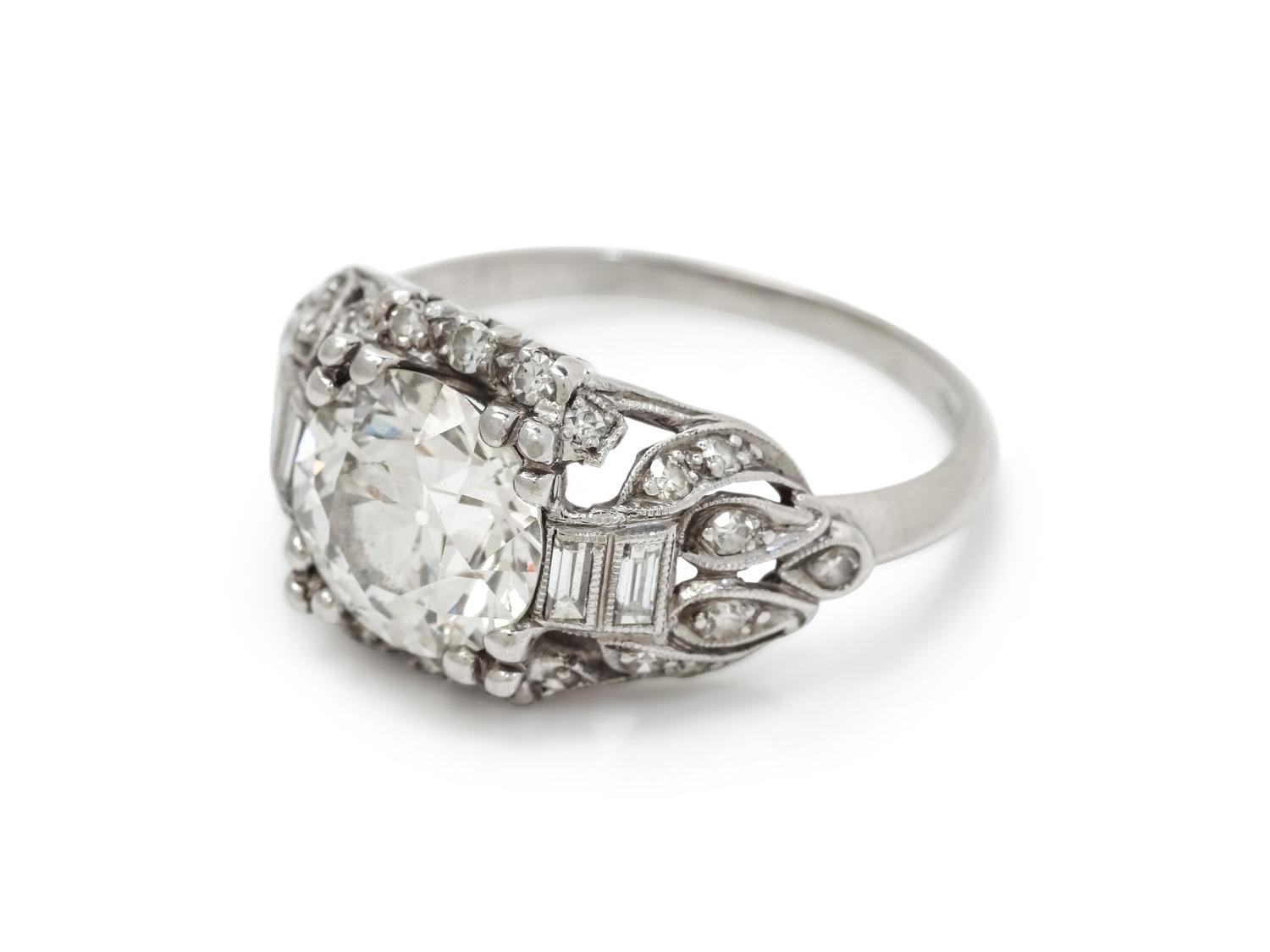 DIAMOND RING