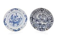 A Delft Pottery Charger and a Chinese Export Kraak Ware Charger
