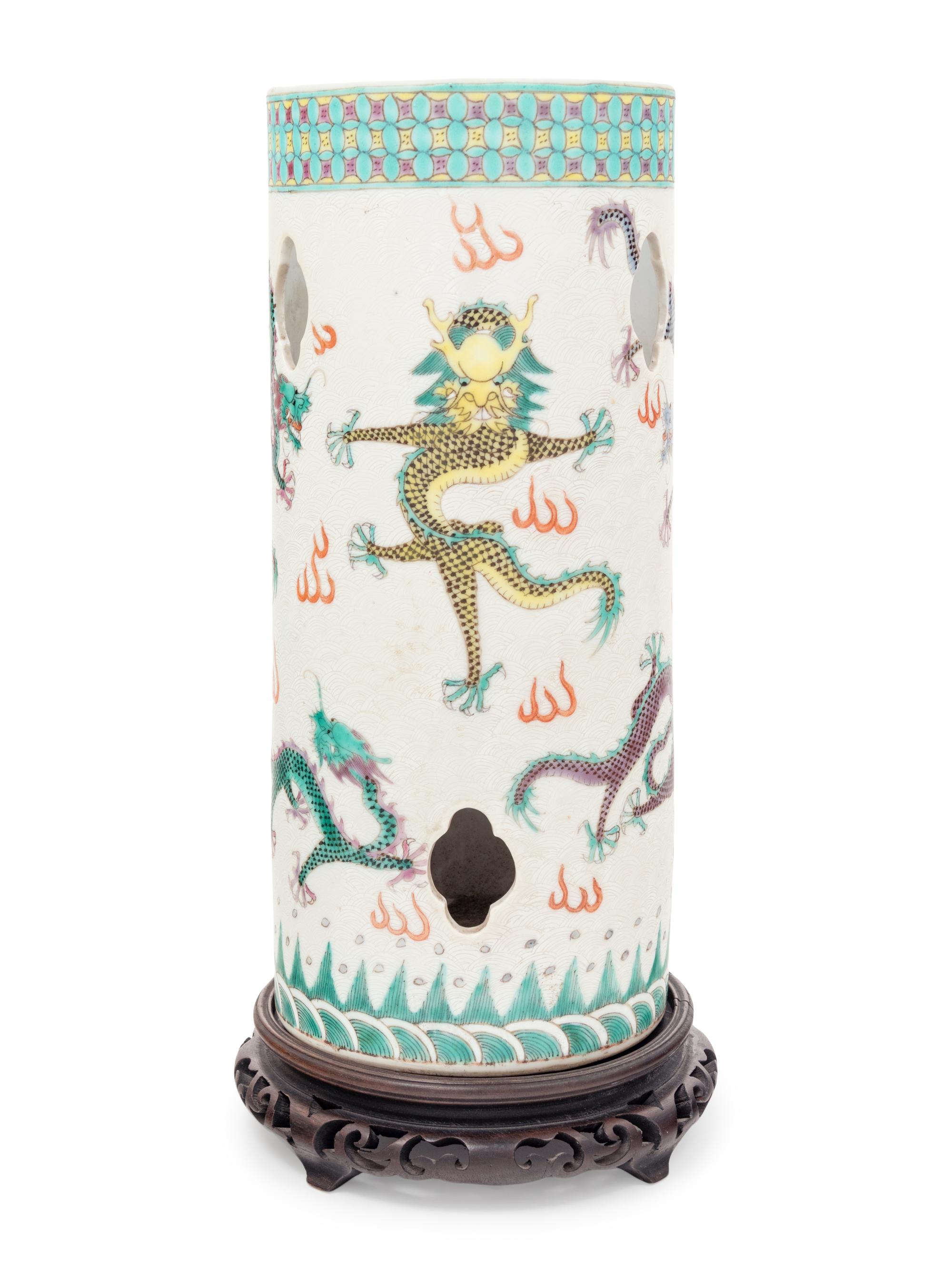 A Chinese Famille Verte Porcelain 'Dragon' Hat Stand