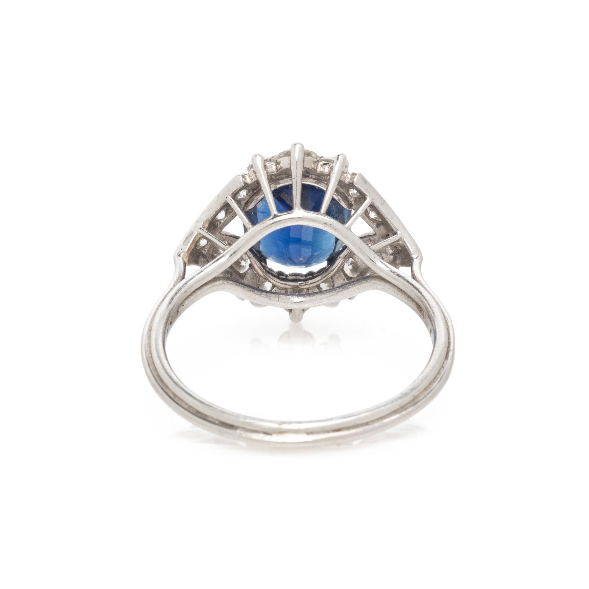 SAPPHIRE AND DIAMOND RING
