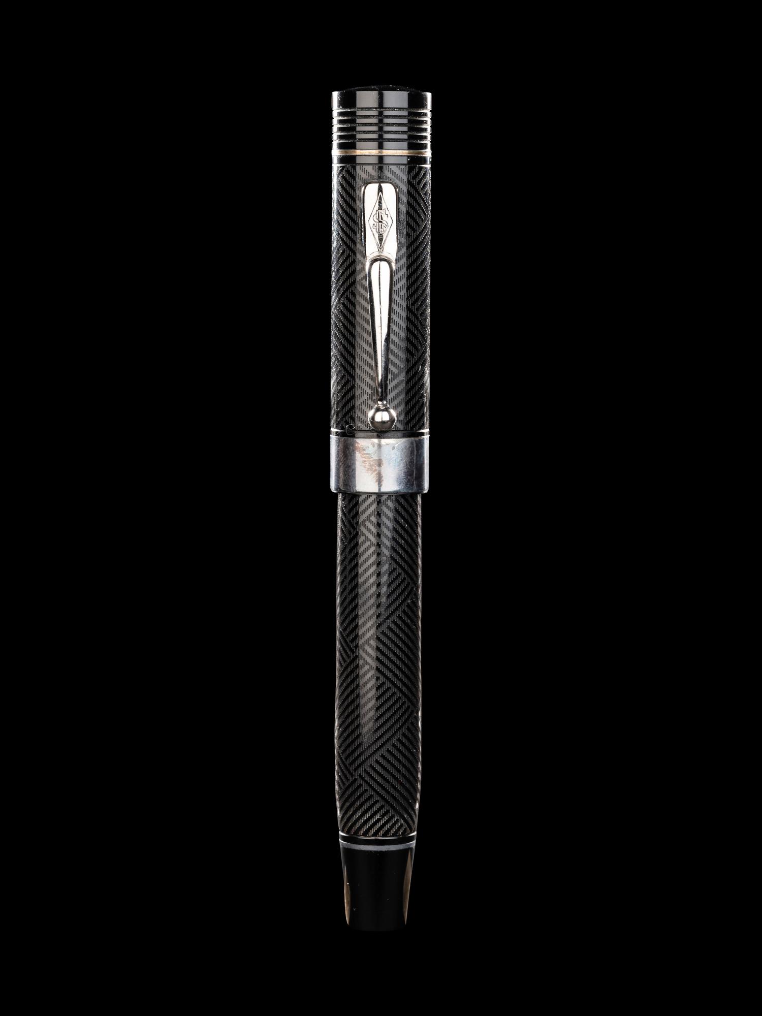 Conway Stewart: Churchill-Ebonite and Silver Trim Limited Edition Fountain Pen and Ink Set