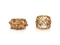 PAIR OF YELLOW GOLD AND MULTIGEM RINGS