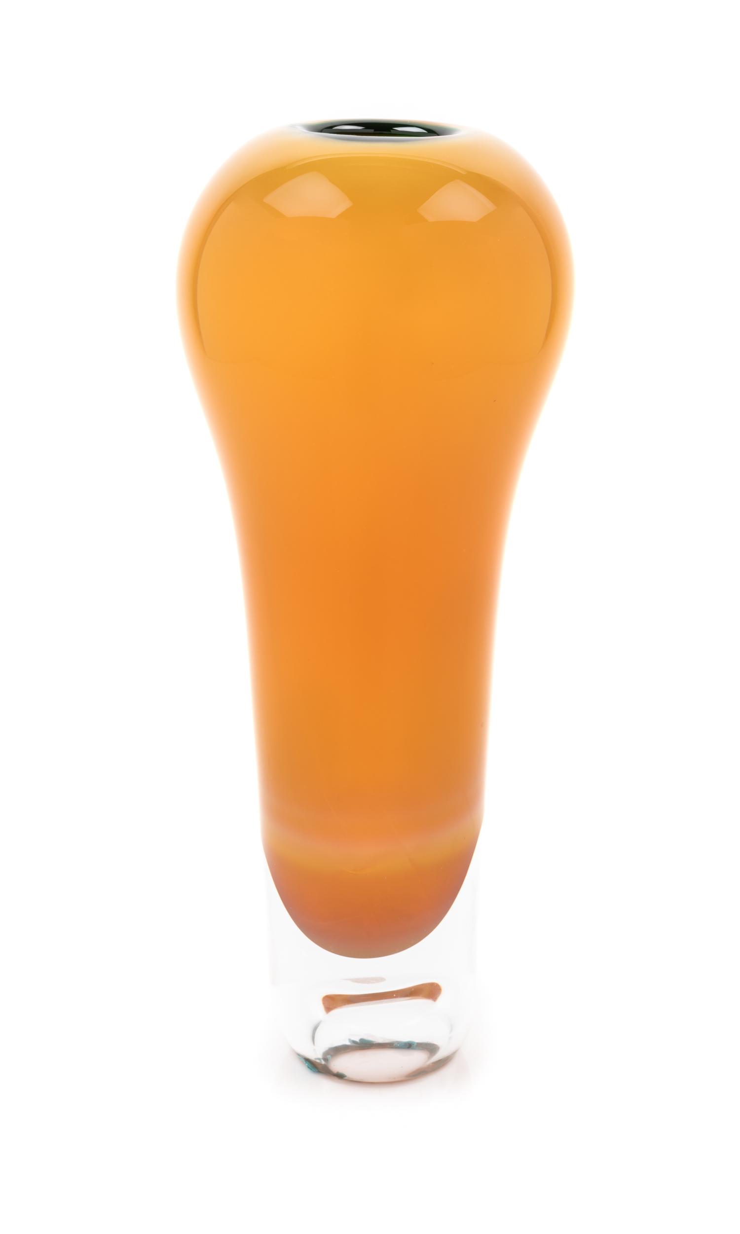 A Contemporary Cased Glass Vase Height 13 5/8 inches. — PROBABLY VENETIAN, LATE 20TH CENTURY