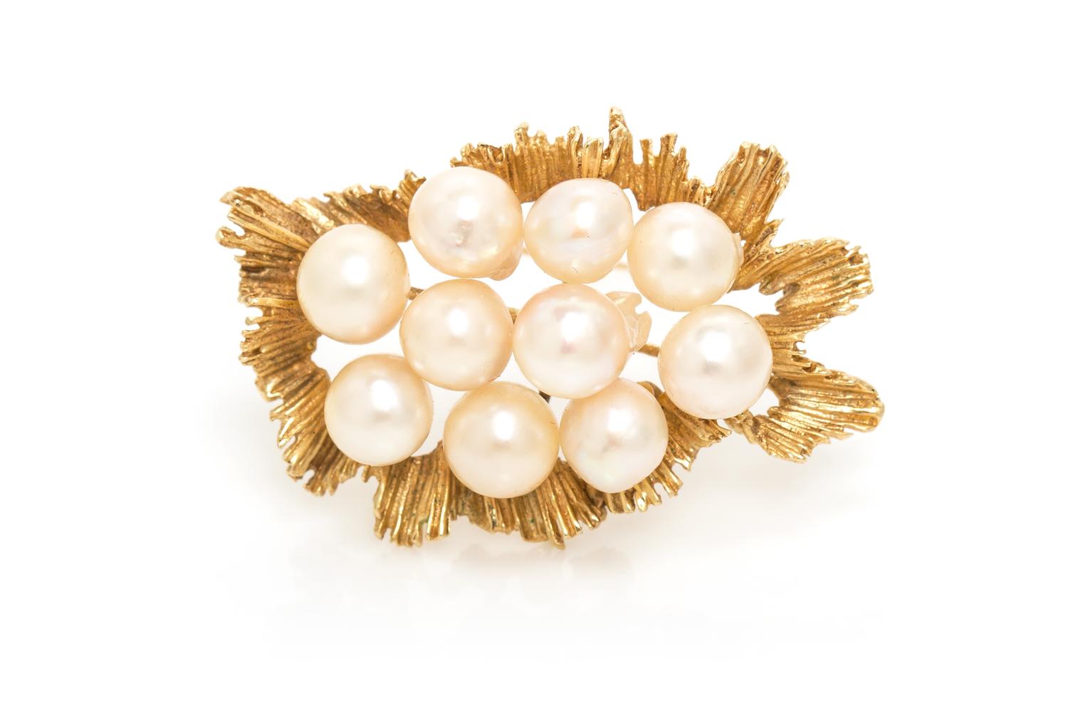 A 14 Karat Yellow Gold and Cultured Pearl Brooch, 12.90 dwts.