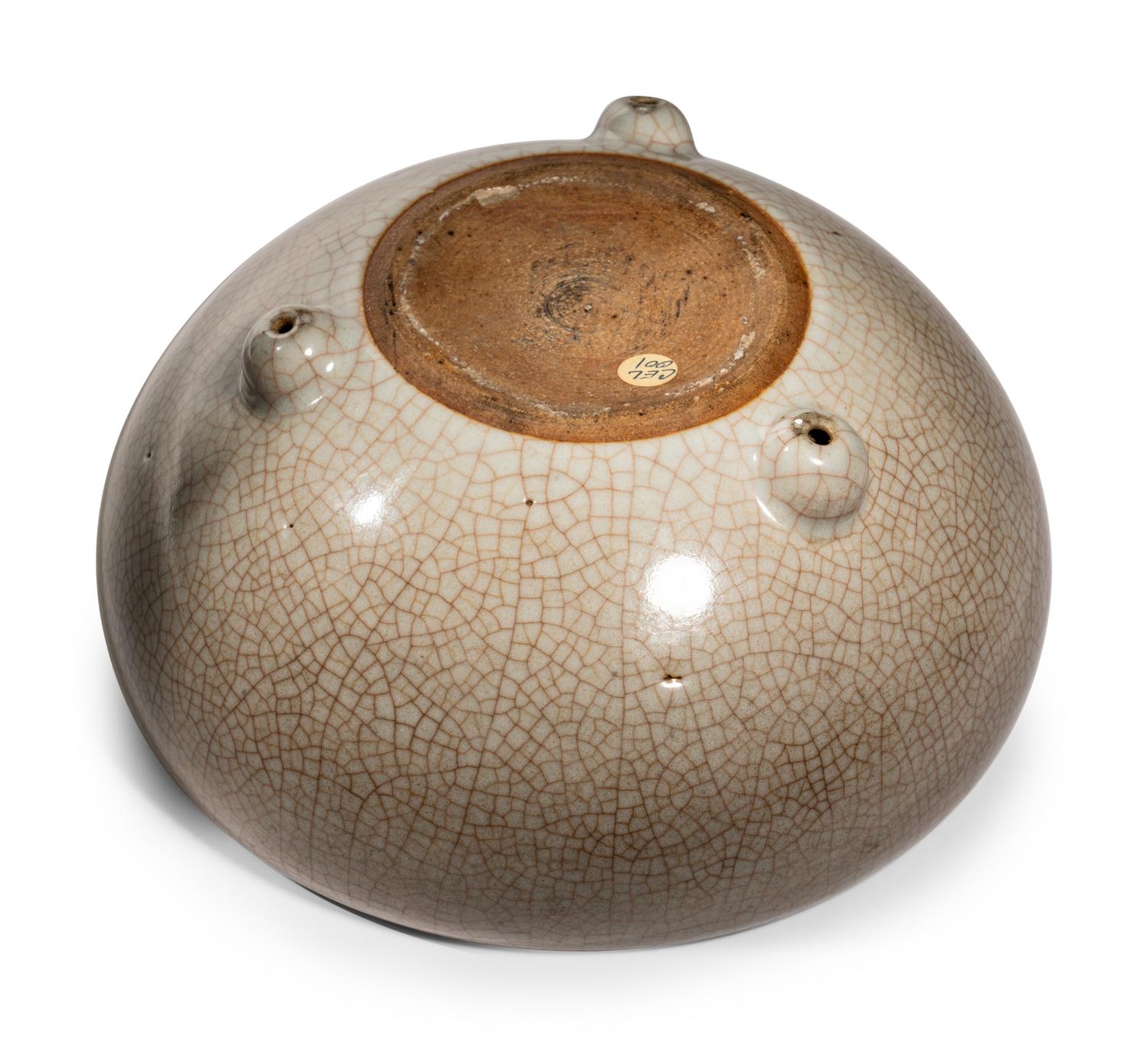 A Chinese Ge- Type Glazed Porcelain Tripod Censer