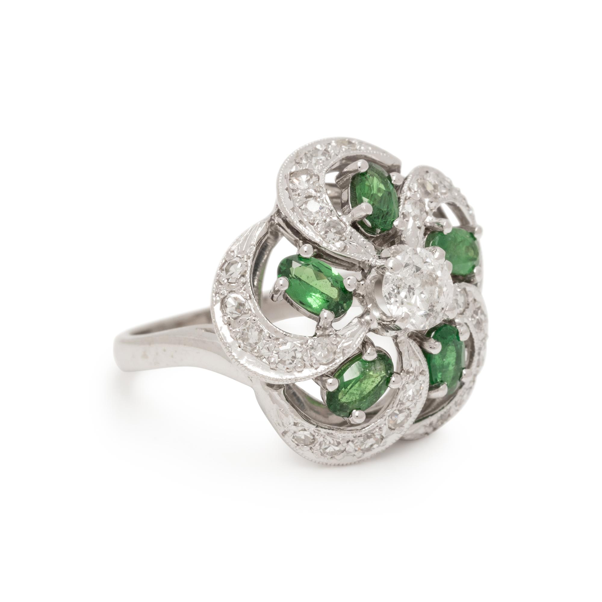 DIAMOND AND TSAVORITE GARNET RING
