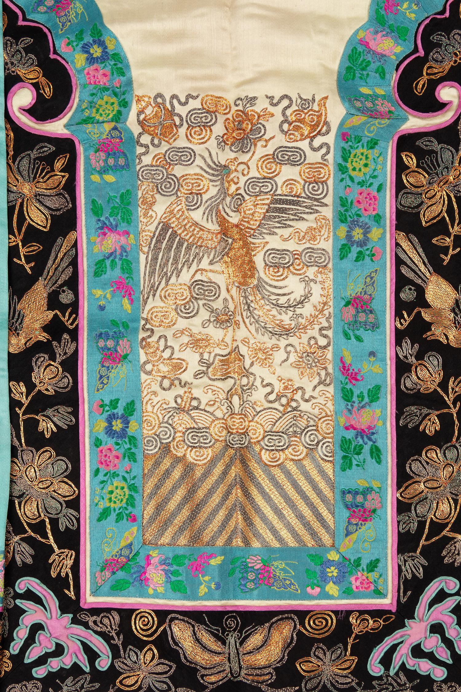 A Embroidered and Multicolored Silk Apron Skirt