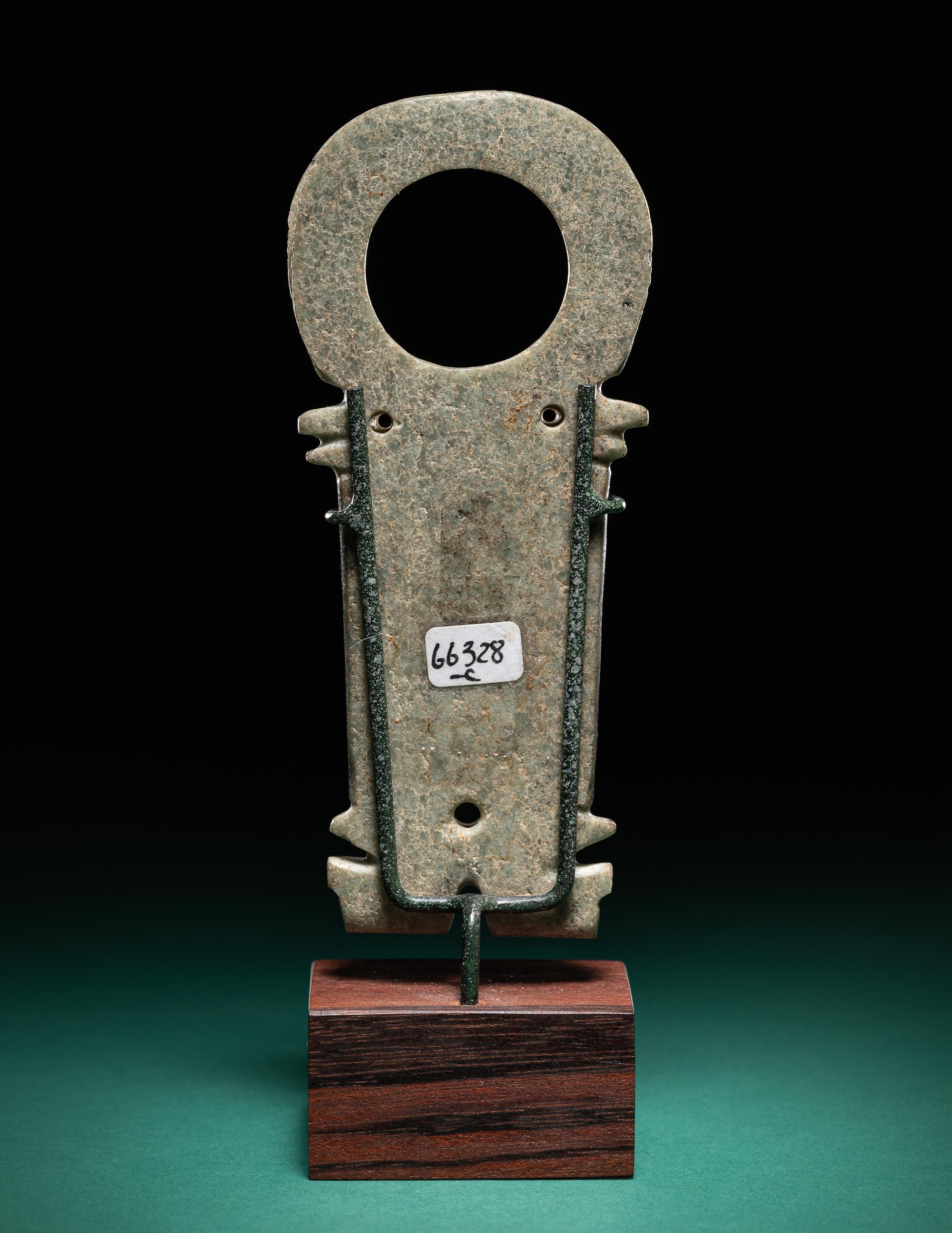 A Costa Rican Jade Figural Pendant
