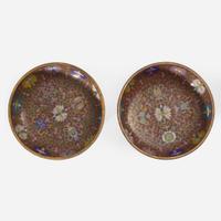 A Chinese jade-embellished cloisonné box 翠玉嵌掐丝珐琅圆盒