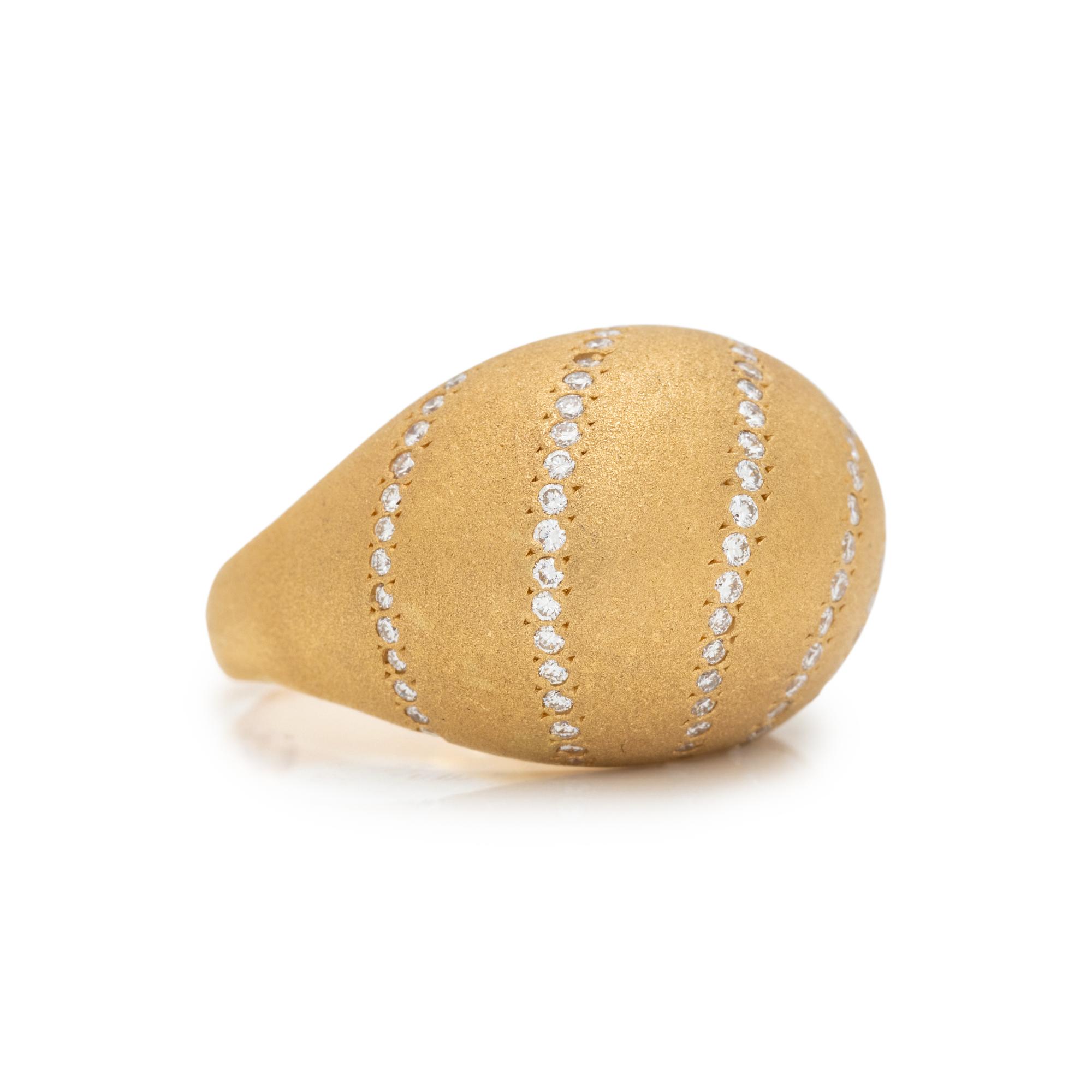 YELLOW GOLD AND DIAMOND BOMBE RING