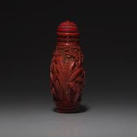 A Chinese Carved Cinnabar Lacquer Snuff Bottle, Late 18th-19th Century 清中期 剔紅松下高士圖鼻烟壺