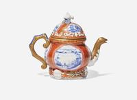 An unusual Japanese porcelain teapot, probably Hirado, Edo-Meiji period 日本茶壺一件 或平戶 江戶或明治