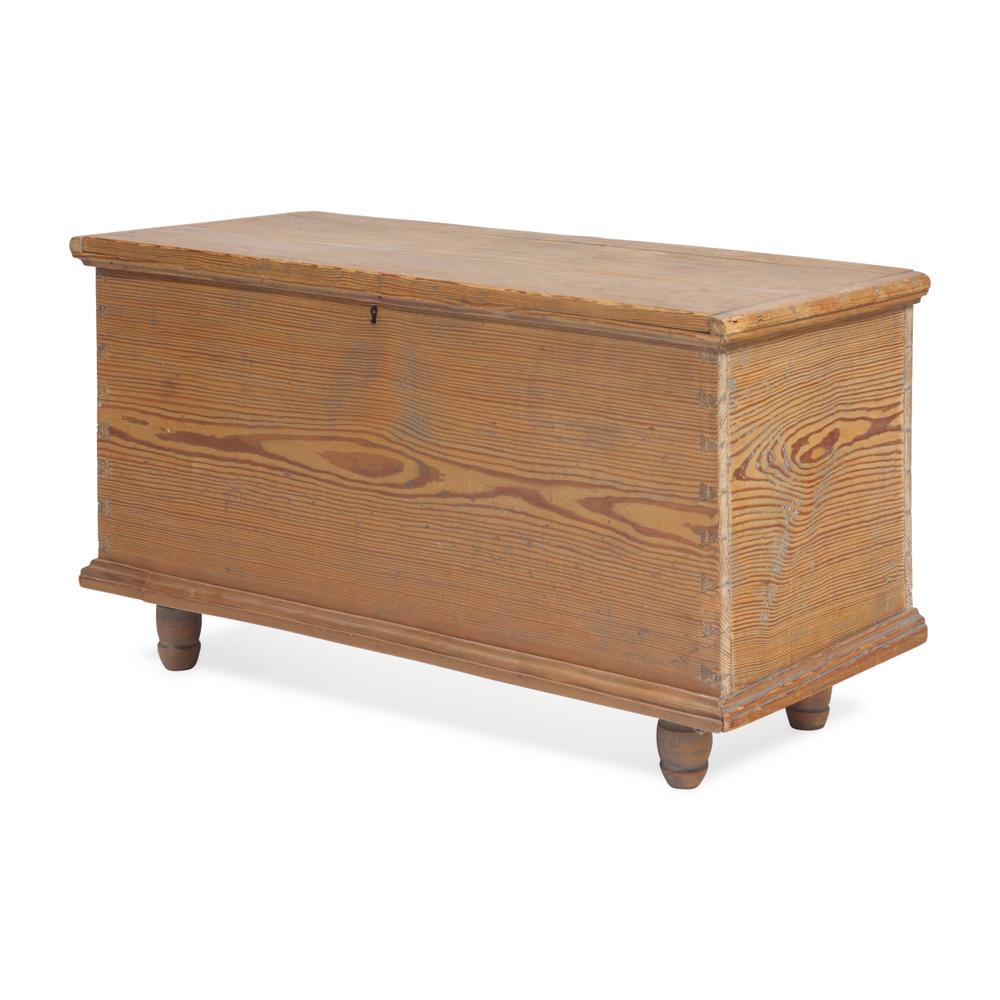 A Southern Yellow Pine Blanket Chest