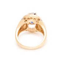 SAPPHIRE AND DIAMOND RING