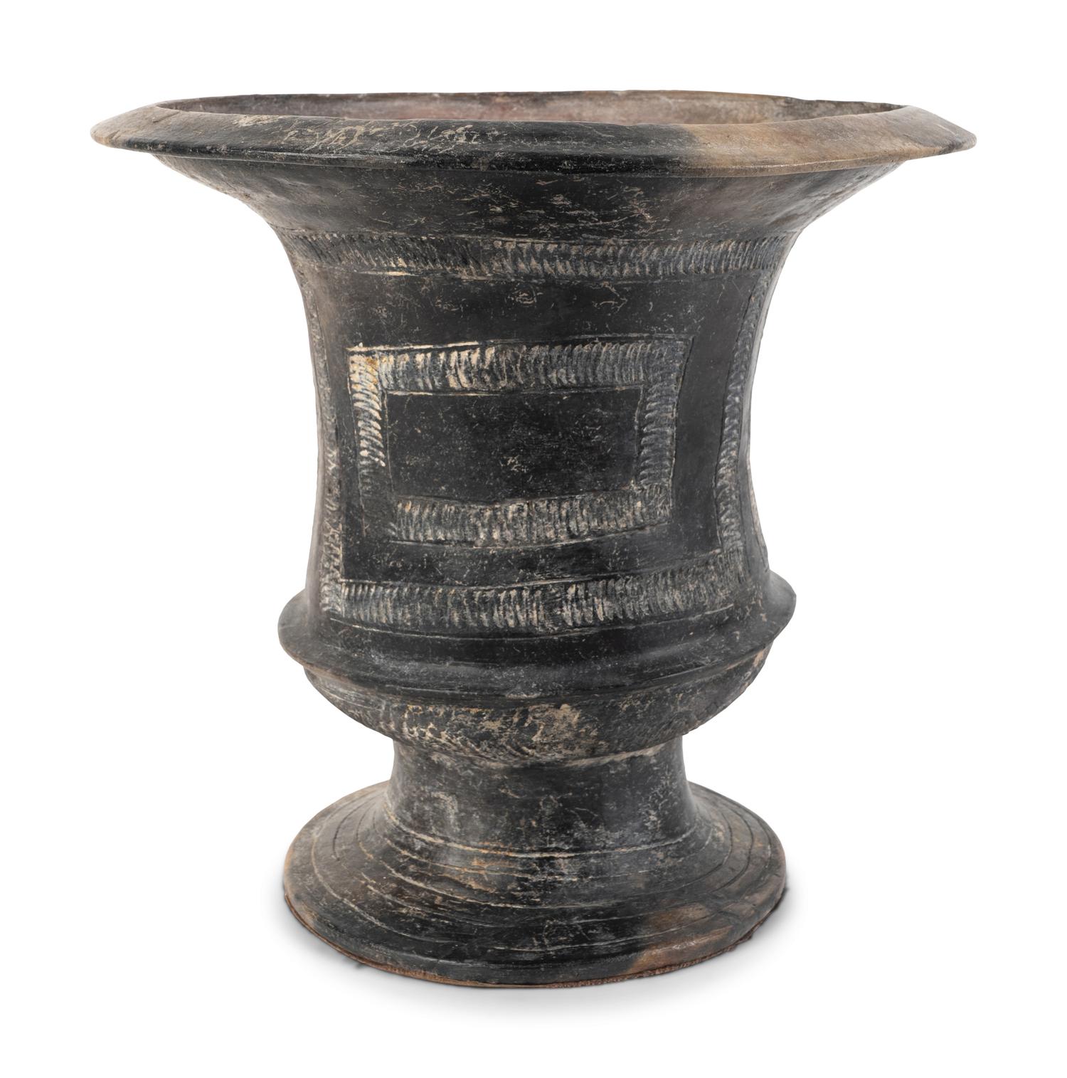 A Ban-Chiang Style Pottery Jar — 20TH CENTURY