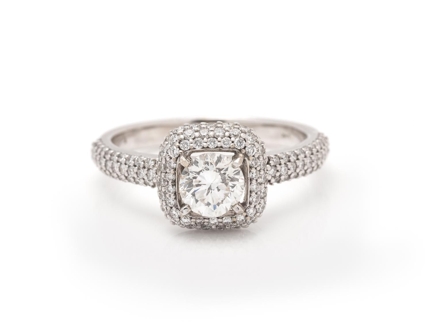 DIAMOND RING