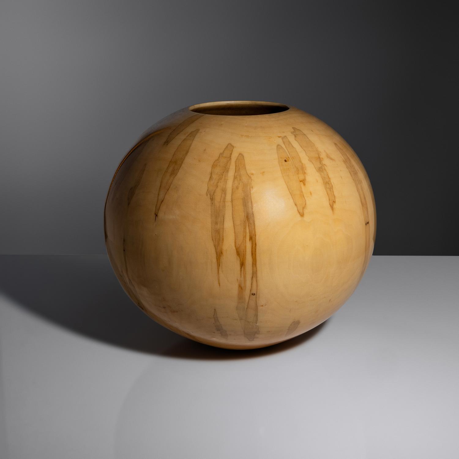 Ashleaf maple globe