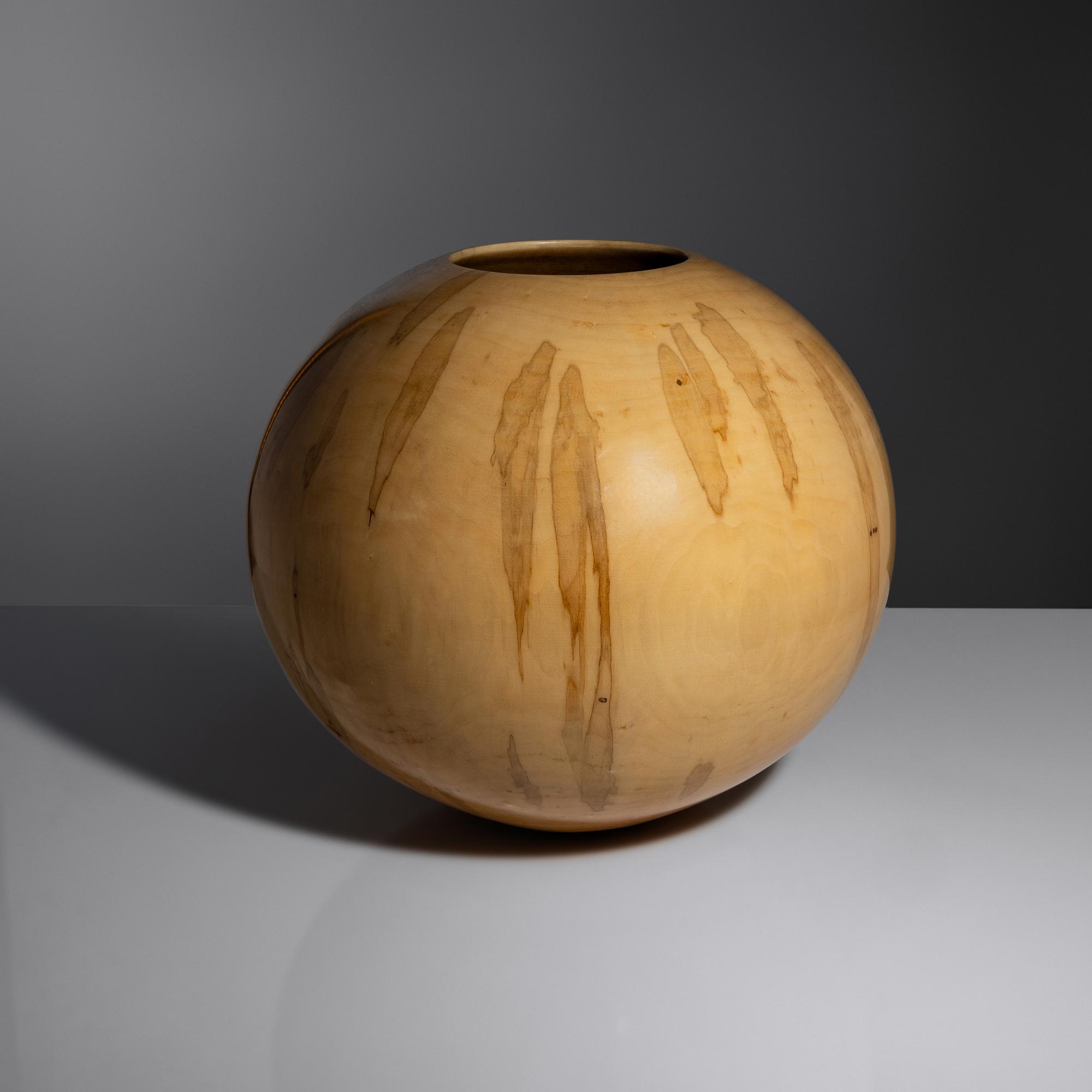Ashleaf maple globe