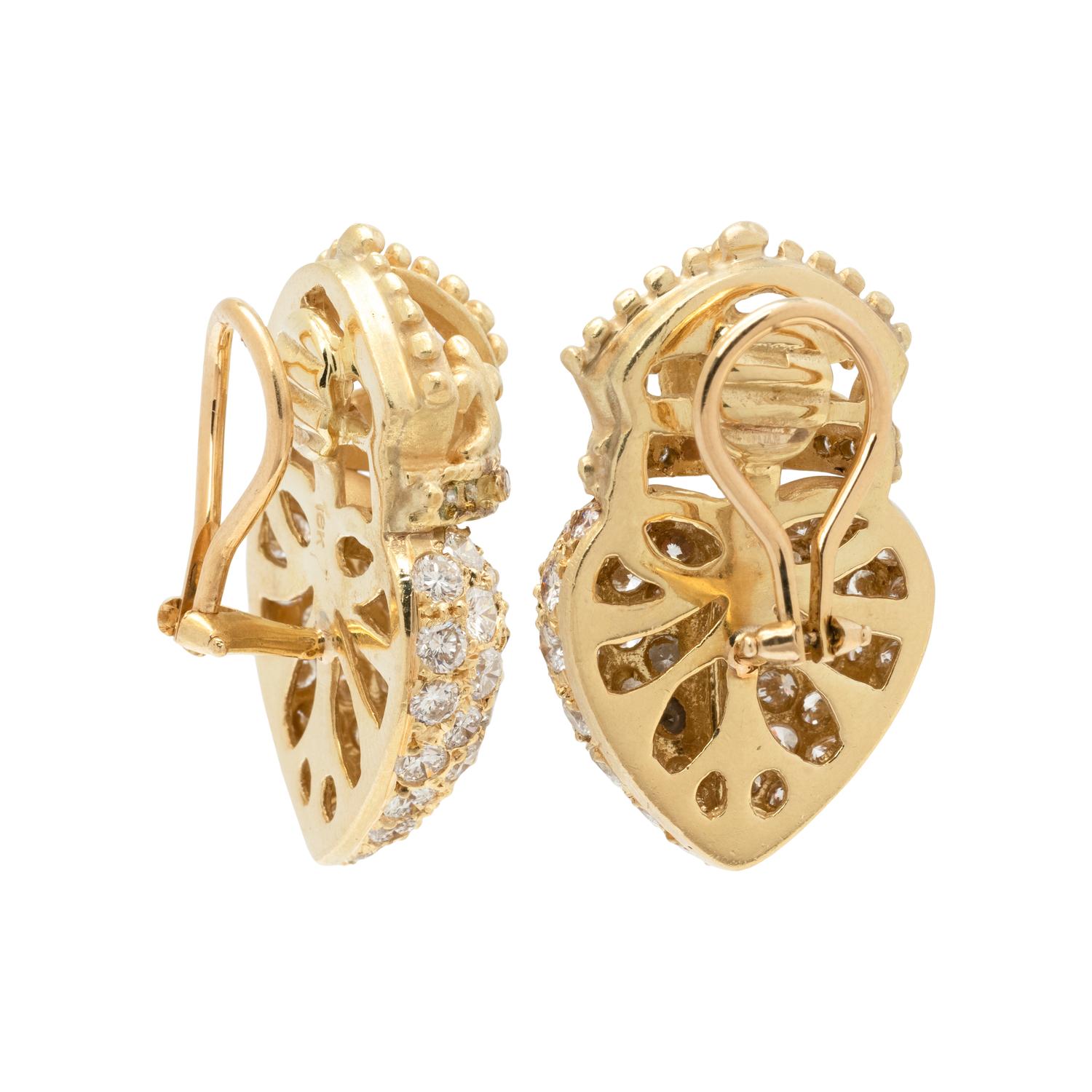 YELLOW GOLD AND DIAMOND CROWNED HEART EARCLIPS