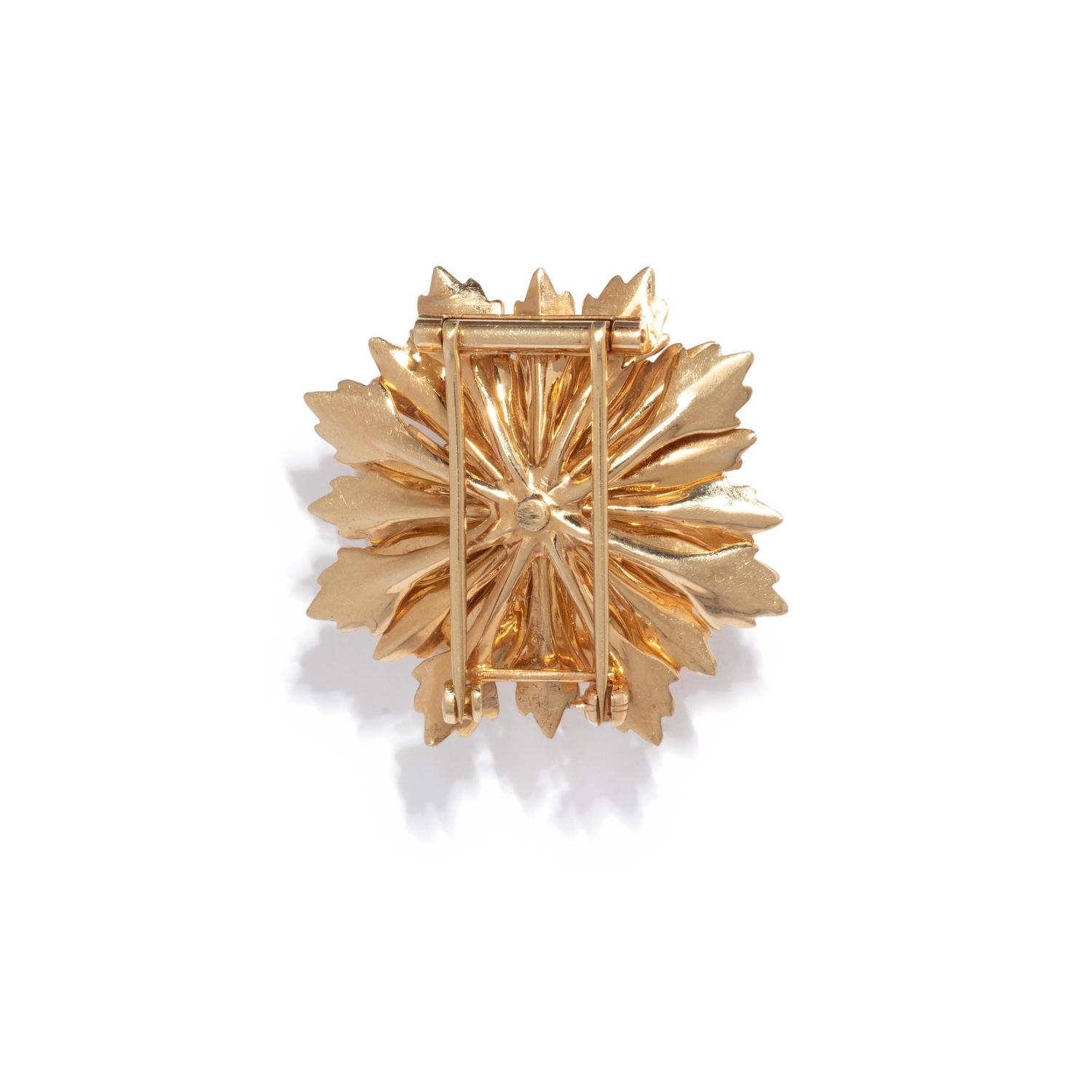 TIFFANY & CO., YELLOW GOLD FLOWER BROOCH