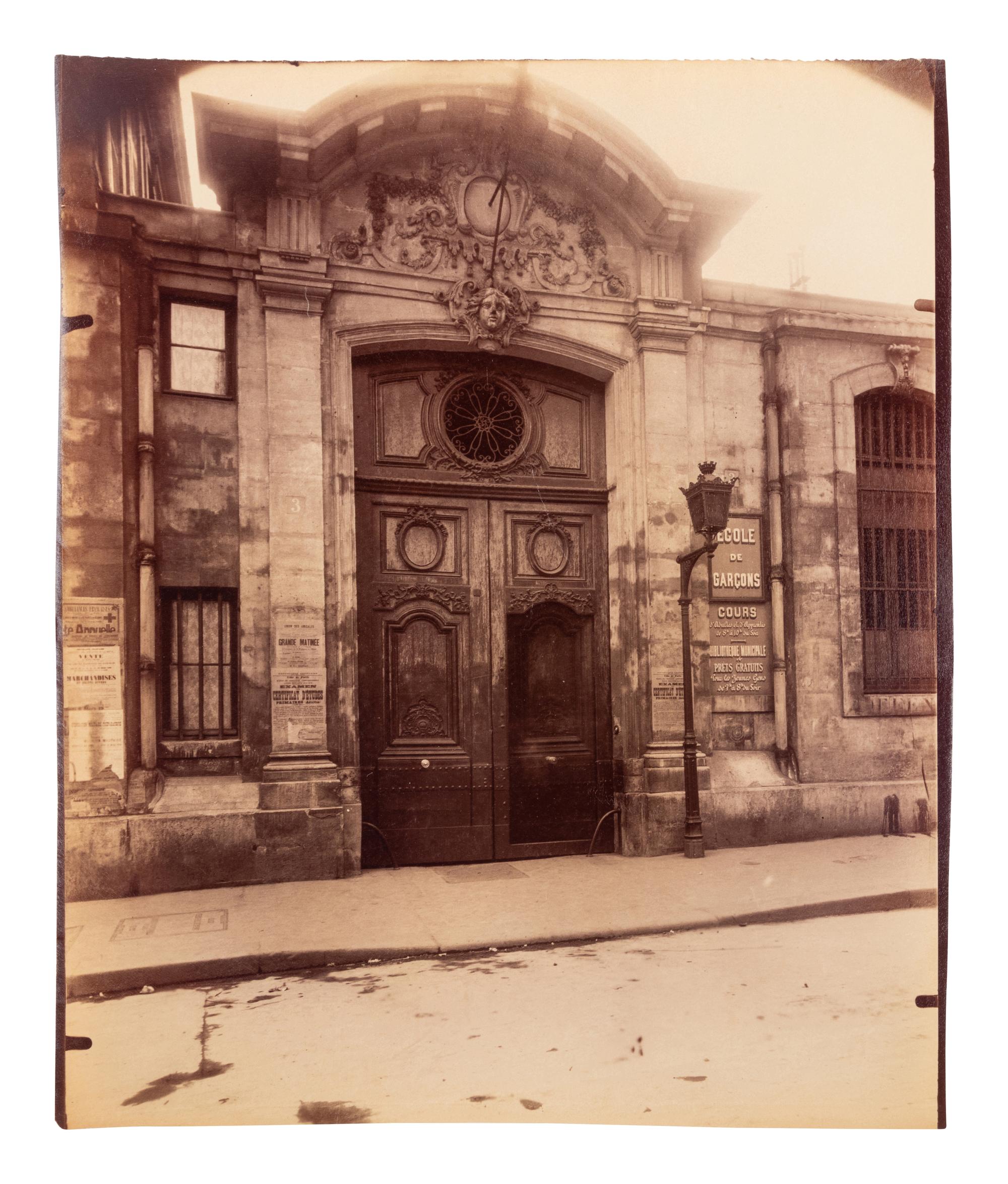 A group of five photographs ( Auberge du Compas d'Or, rue Montorgueil; Façade Saint-Lazare, faubourg Saint-Denis 107; Folie Thoinard, 9 rue Coq-Héron; Hôtel d'Imbercourt, 15 rue de l'Universite; Hôtel de Vendôme, rue Béranger 3 )