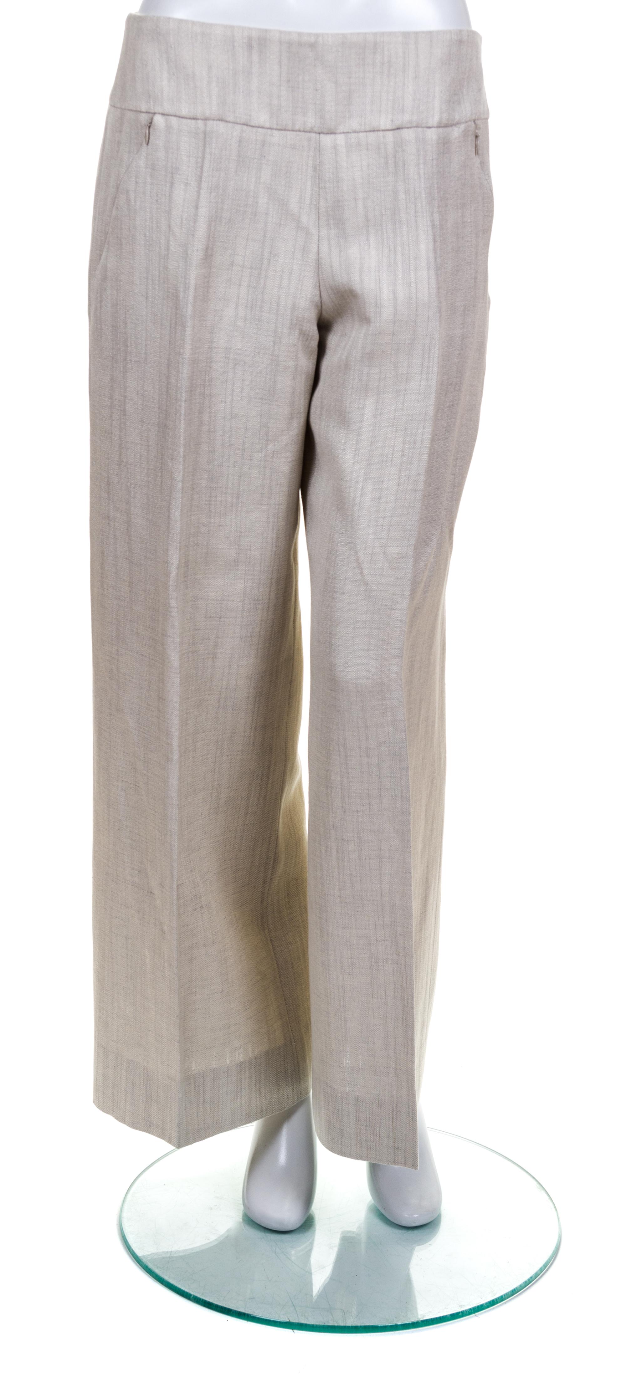 An Oscar de la Renta Tan Silk and Linen Pant Ensemble, Pant size 10, top M.