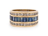 SAPPHIRE AND DIAMOND RING