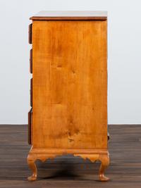 A Queen Anne Cherrywood Chest of Drawers