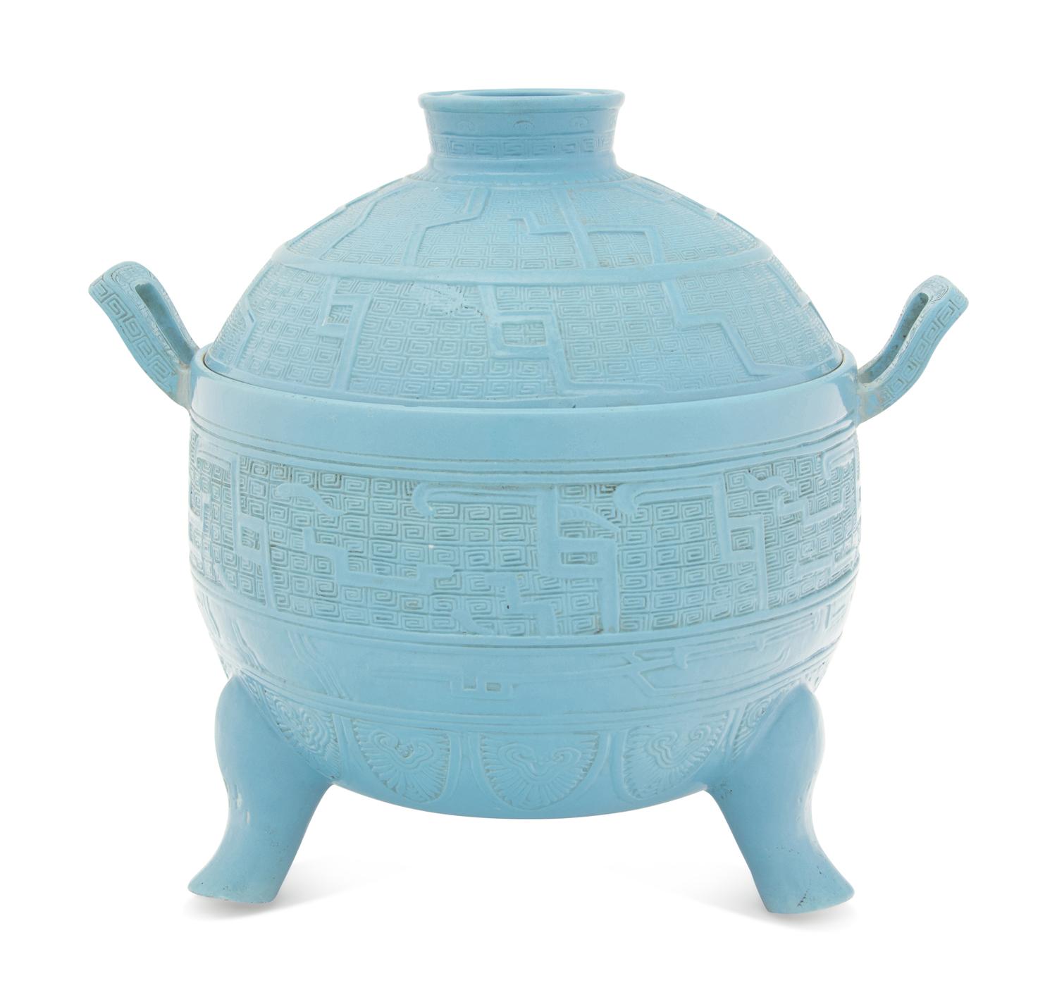 A Chinese Claire-de-Lune Porcelain Archaistic Covered Vessel
