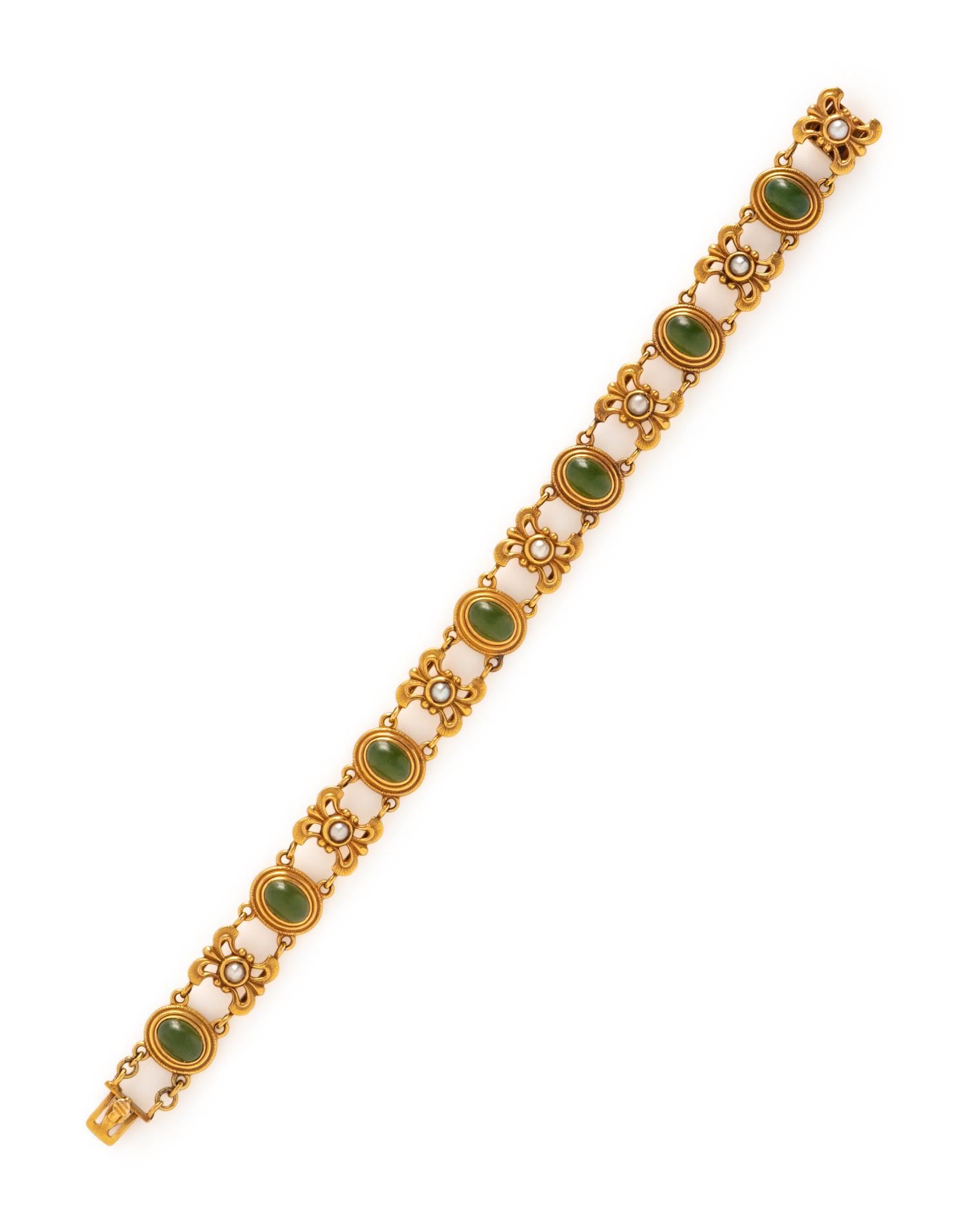 JADE AND SEED PEARL BRACELET