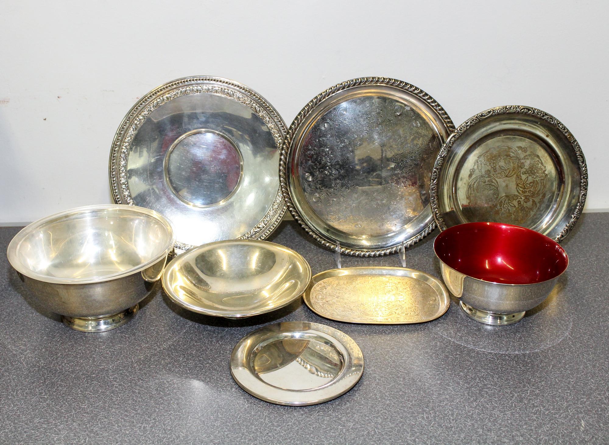 A Collection of American Silver-Plate Serving Articles Diameter of largest 9 inches. — 20TH CENTURY